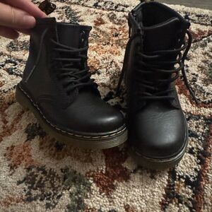 Dr. Marten 1460 boots. 8C